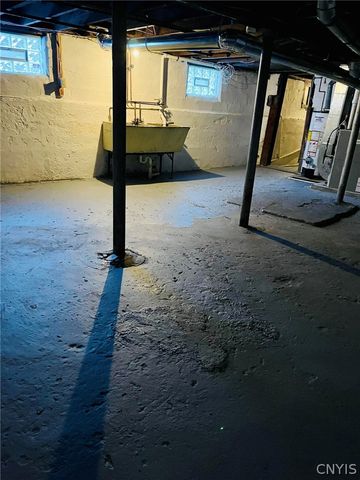 132 Lind Avenue, Salina, NY 13211