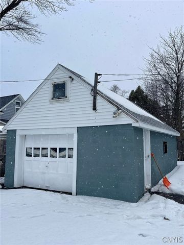 132 Lind Avenue, Salina, NY 13211