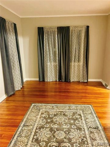 132 Lind Avenue, Salina, NY 13211