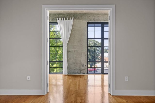 417 Frazier Ave # 303, Chattanooga, TN 37405