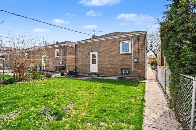 6634 W 64th Street, Chicago, IL 60638