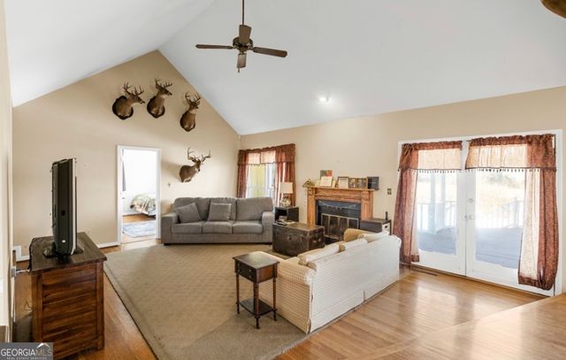 1776 Wax Road SE, Silver Creek, GA 30173