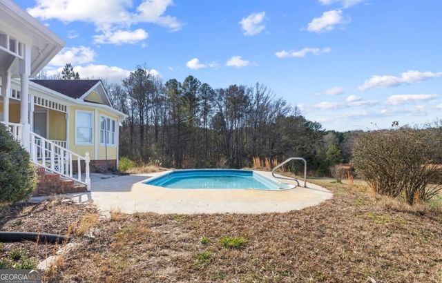 1776 Wax Road SE, Silver Creek, GA 30173