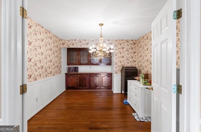 1776 Wax Road SE, Silver Creek, GA 30173