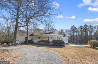 1776 Wax Road SE, Silver Creek, GA 30173