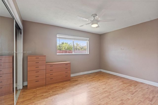 2010 NE 208th St, Miami, FL 33179