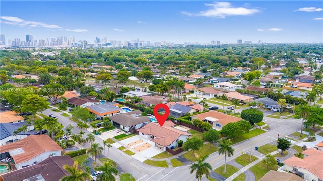 2010 NE 208th St, Miami, FL 33179