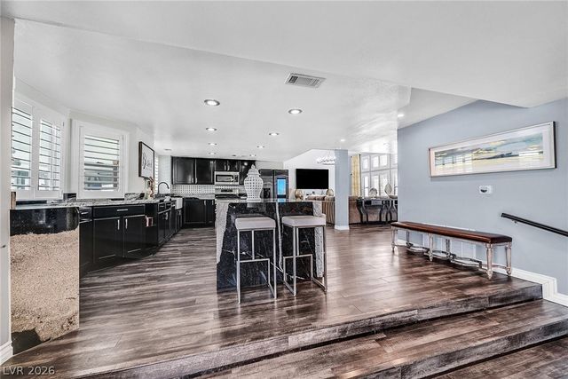 8765 Beluga Way, Las Vegas, NV 89117