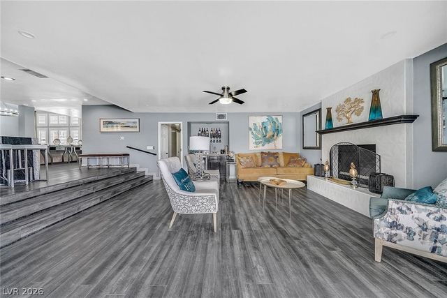 8765 Beluga Way, Las Vegas, NV 89117