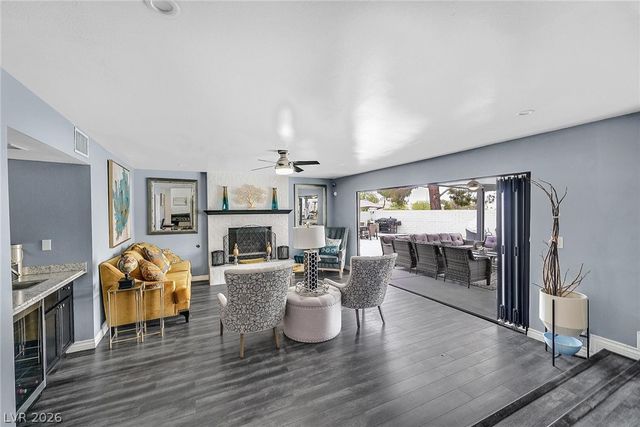 8765 Beluga Way, Las Vegas, NV 89117