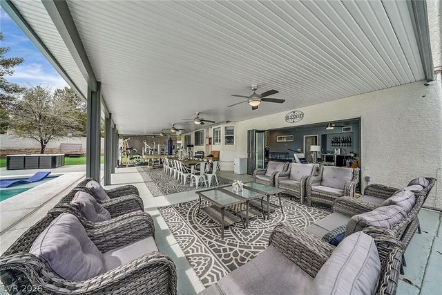 8765 Beluga Way, Las Vegas, NV 89117