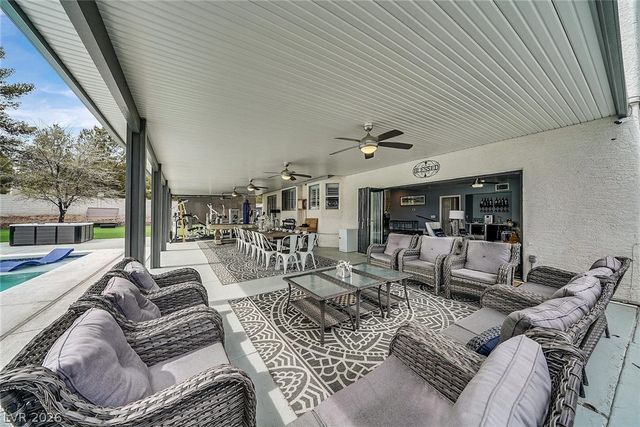 8765 Beluga Way, Las Vegas, NV 89117