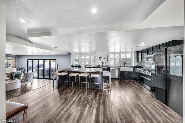 8765 Beluga Way, Las Vegas, NV 89117