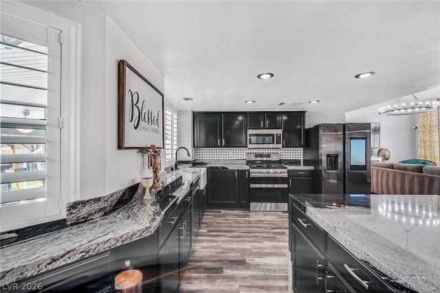 8765 Beluga Way, Las Vegas, NV 89117