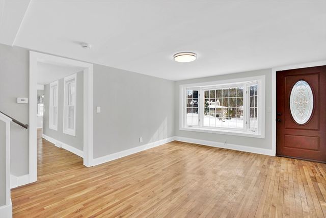 273 Dunhamtown Palmer Rd, Brimfield, MA 01010