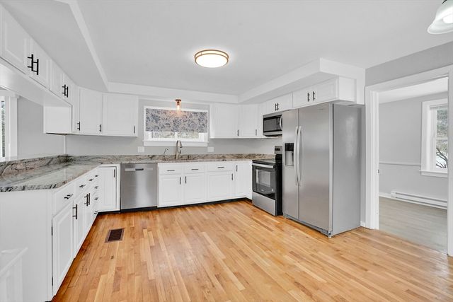 273 Dunhamtown Palmer Rd, Brimfield, MA 01010