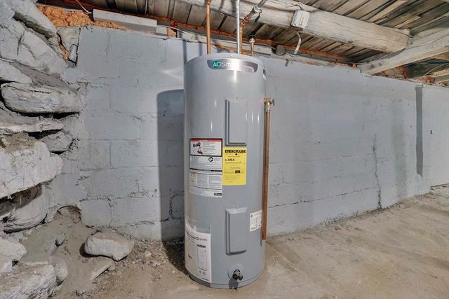 273 Dunhamtown Palmer Rd, Brimfield, MA 01010