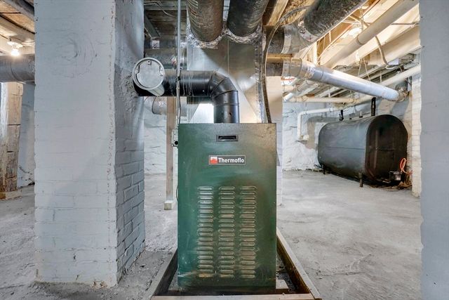 273 Dunhamtown Palmer Rd, Brimfield, MA 01010