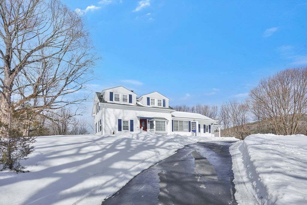 273 Dunhamtown Palmer Rd, Brimfield, MA 01010