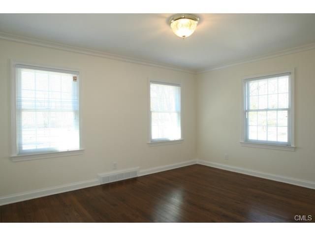 817 Newfield Avenue, Stamford, CT 06905