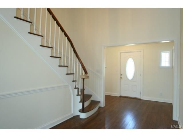 817 Newfield Avenue, Stamford, CT 06905