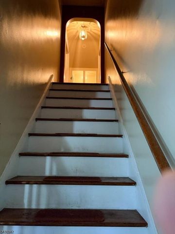 52 Lakeview Ave, Paterson City, NJ 07503
