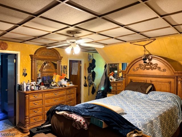 52 Lakeview Ave, Paterson City, NJ 07503