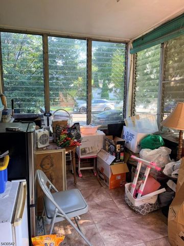 52 Lakeview Ave, Paterson City, NJ 07503