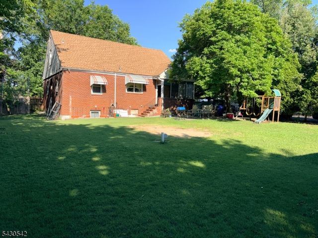 52 Lakeview Ave, Paterson City, NJ 07503