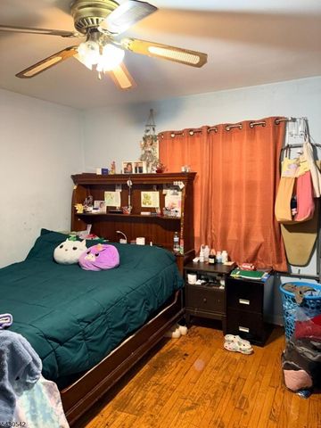 52 Lakeview Ave, Paterson City, NJ 07503