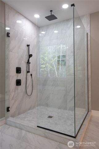 8908 Hunter Point NW, Olympia, WA 98502