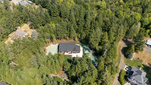 8908 Hunter Point NW, Olympia, WA 98502