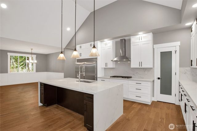 8908 Hunter Point NW, Olympia, WA 98502