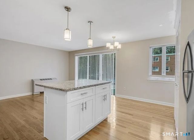115 South Main Street C18, West Hartford, CT 06107