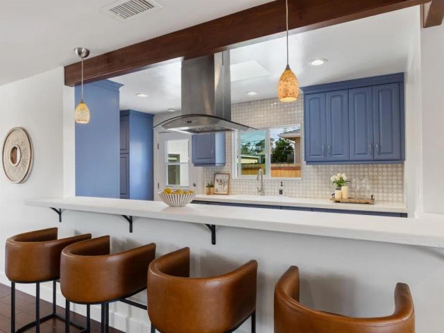 1220 Morse Street, Oceanside, CA 92054