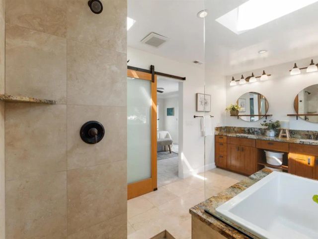 1220 Morse Street, Oceanside, CA 92054