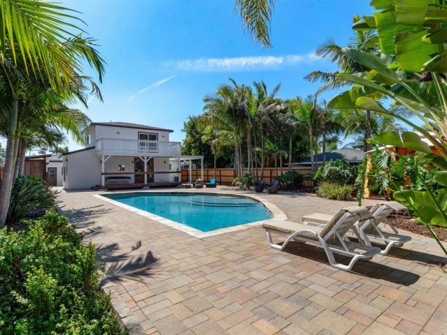 1220 Morse Street, Oceanside, CA 92054