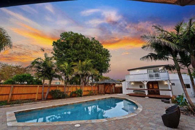 1220 Morse Street, Oceanside, CA 92054