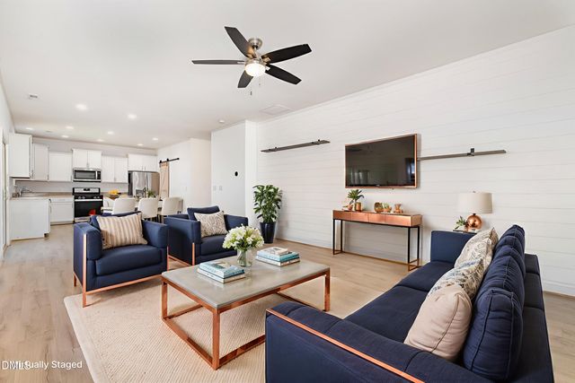 937 Golden Plum Lane, Zebulon, NC 27597