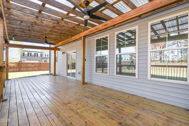 937 Golden Plum Lane, Zebulon, NC 27597