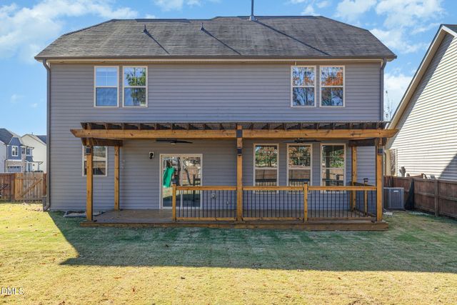 937 Golden Plum Lane, Zebulon, NC 27597