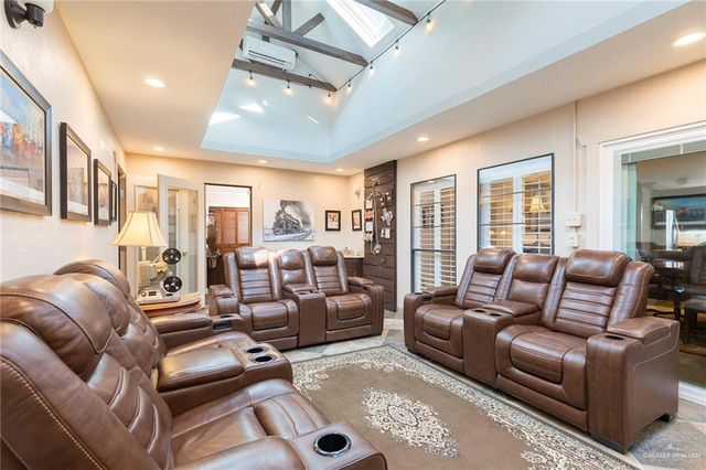 305 Toronto Avenue, Mcallen, TX 78503