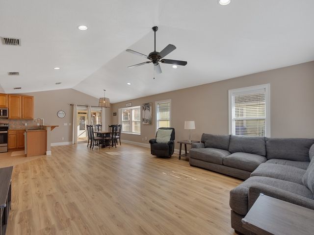 3446 1st Street, Vero Beach, FL 32968