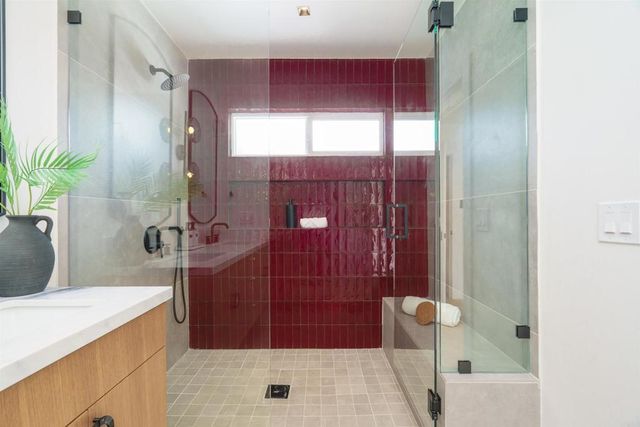 3660 Purdue Ave, Los Angeles, CA 90066