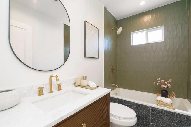 3660 Purdue Ave, Los Angeles, CA 90066