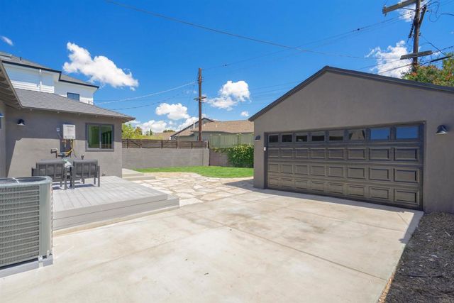 3660 Purdue Ave, Los Angeles, CA 90066