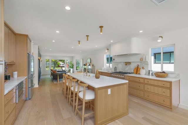 3660 Purdue Ave, Los Angeles, CA 90066