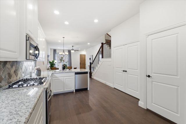 4642 Rhett Lane B, Carrollton, TX 75010