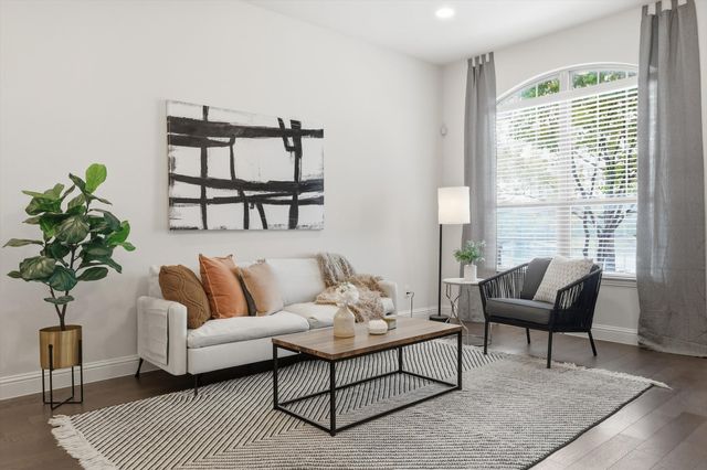 4642 Rhett Lane B, Carrollton, TX 75010