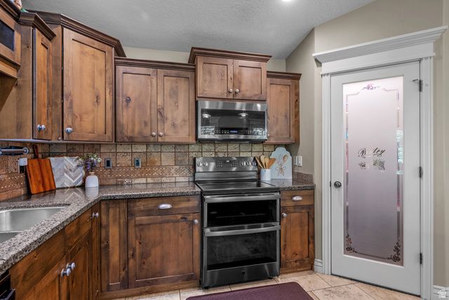 930 S 840 W, Lehi, UT 84043